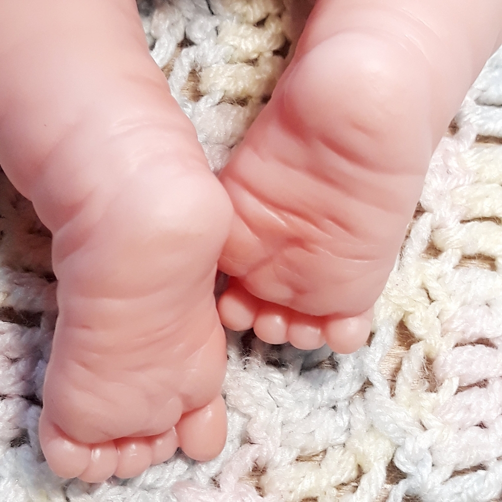 JC Toys La Newborn 14" Realistic Doll - First Day Female Newborn Doll - Picture 12 of 17